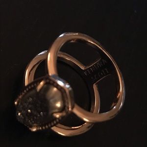 Kendra Scott Jewelry - Kendra Scott Elyse Rose Gold Ring Kendra Scott Jewelry - Kendra Scott Elyse Rose Gold Ring
